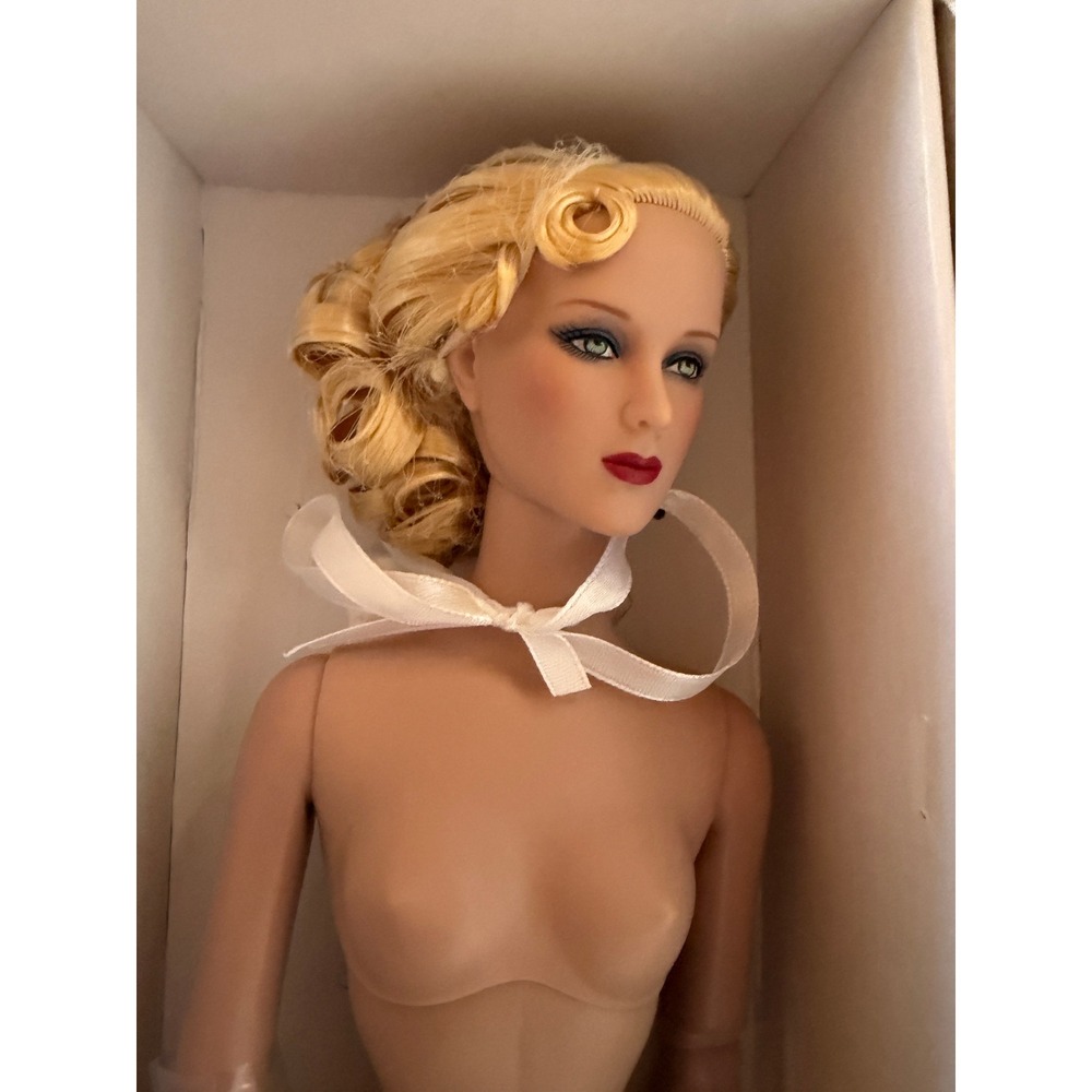 Tonner Devereaux Sisters Au Printemps Renee Fashion Doll T9DXDD03 NRFB